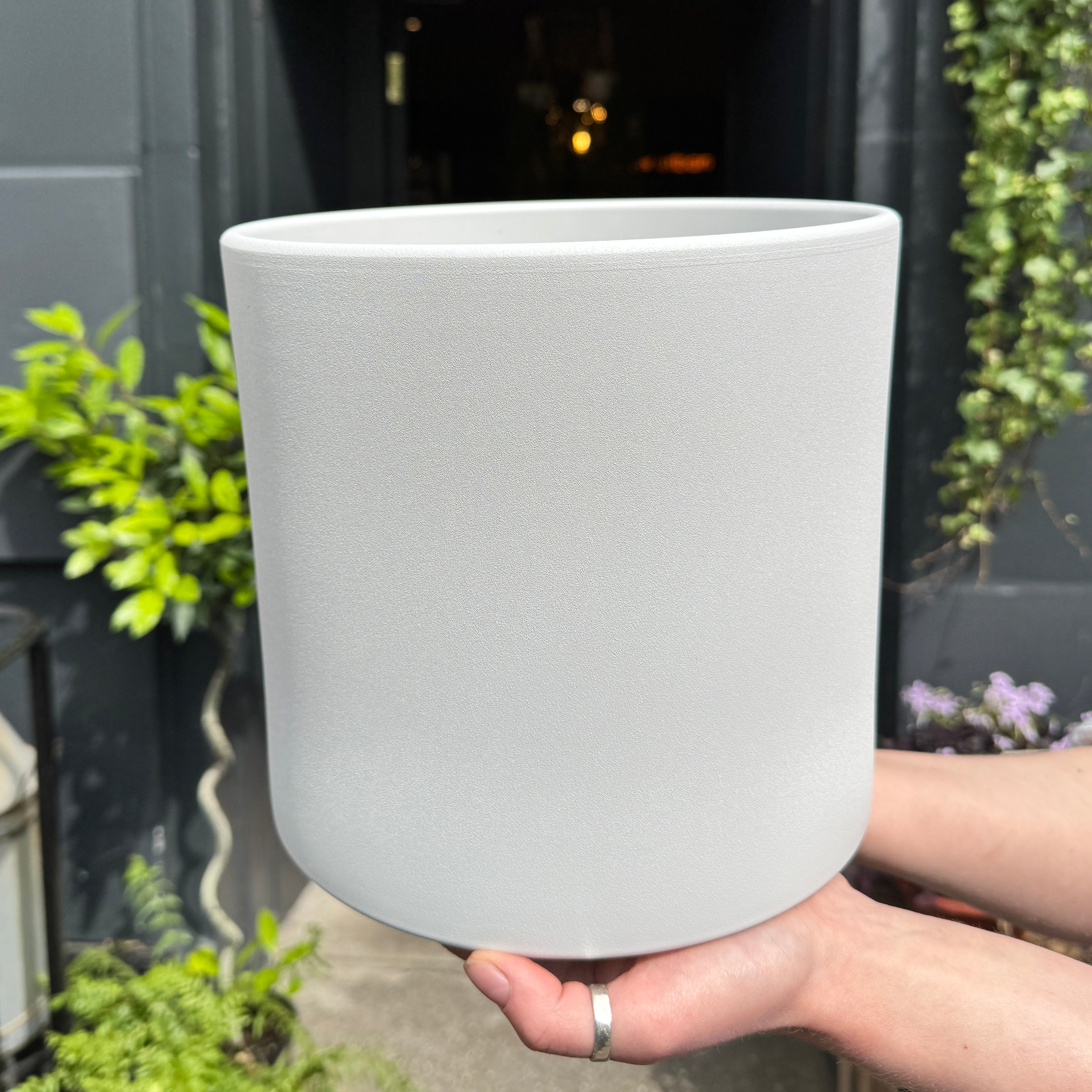 Matt Pot - White | 23cm