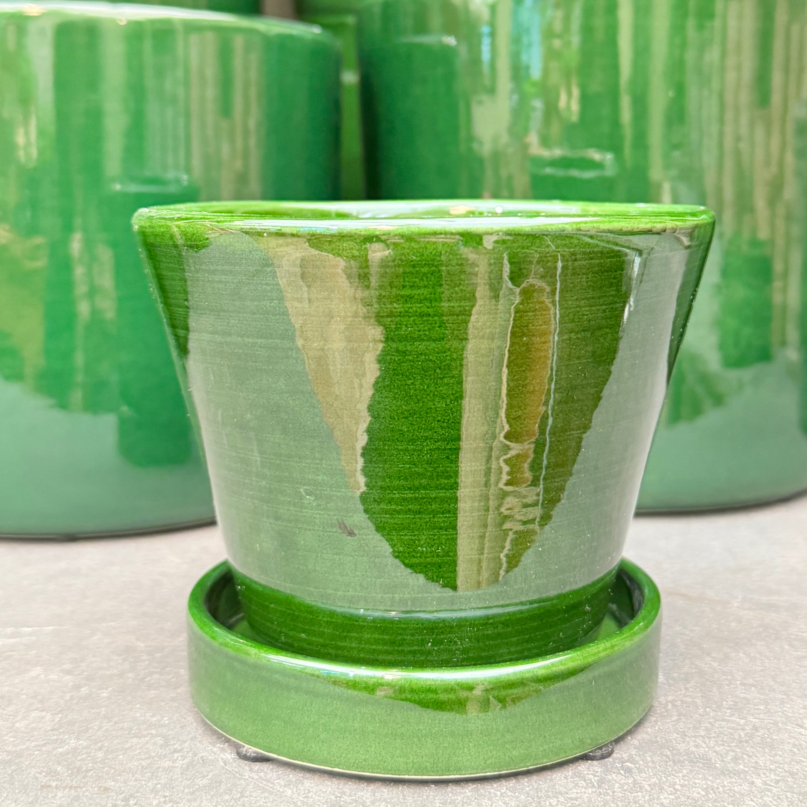 Bergs Potter Julie Pot – Green Glazed Plant Pot with Saucer
