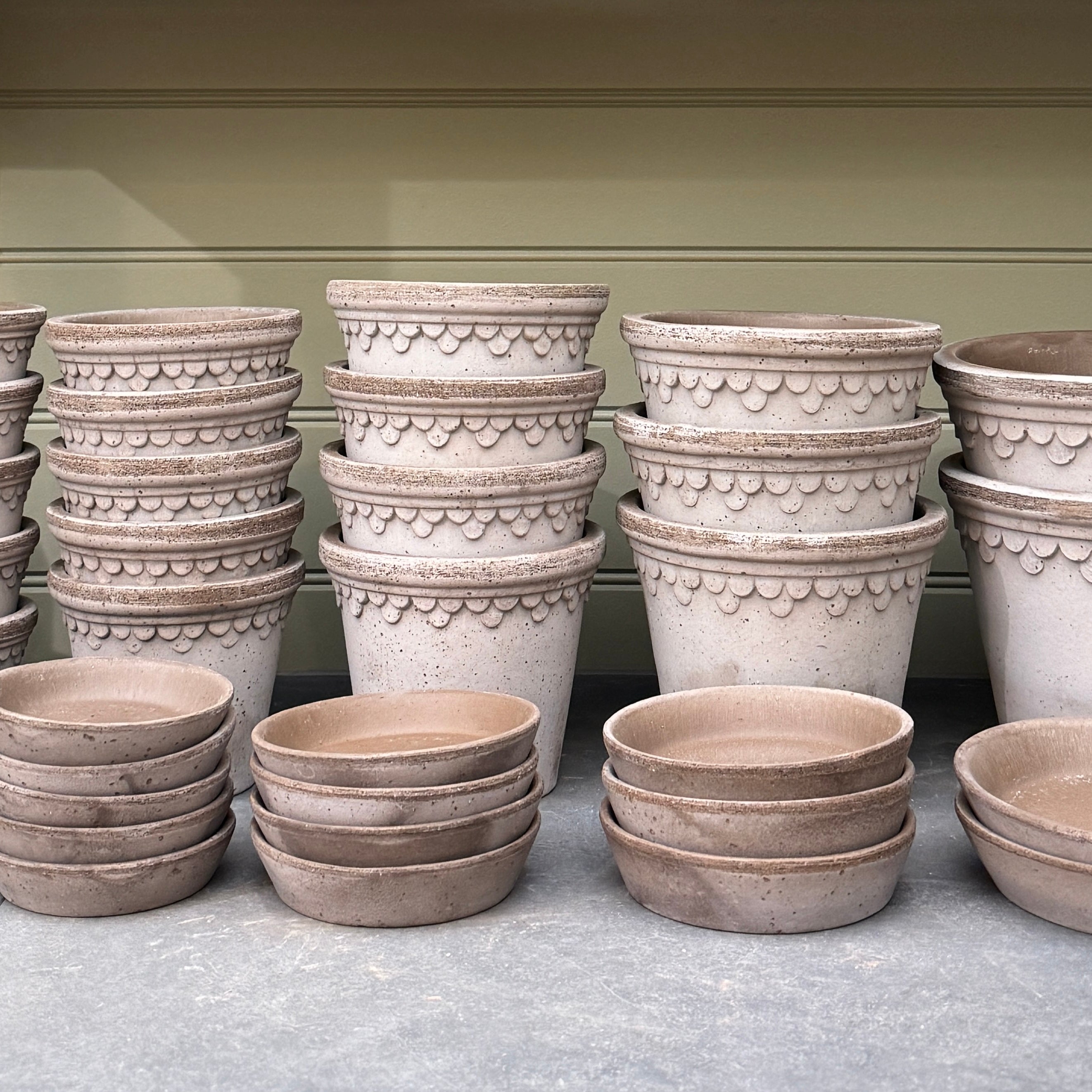 Bergs Potter Copenhagen Pot & Saucer Set - Grey Terracotta