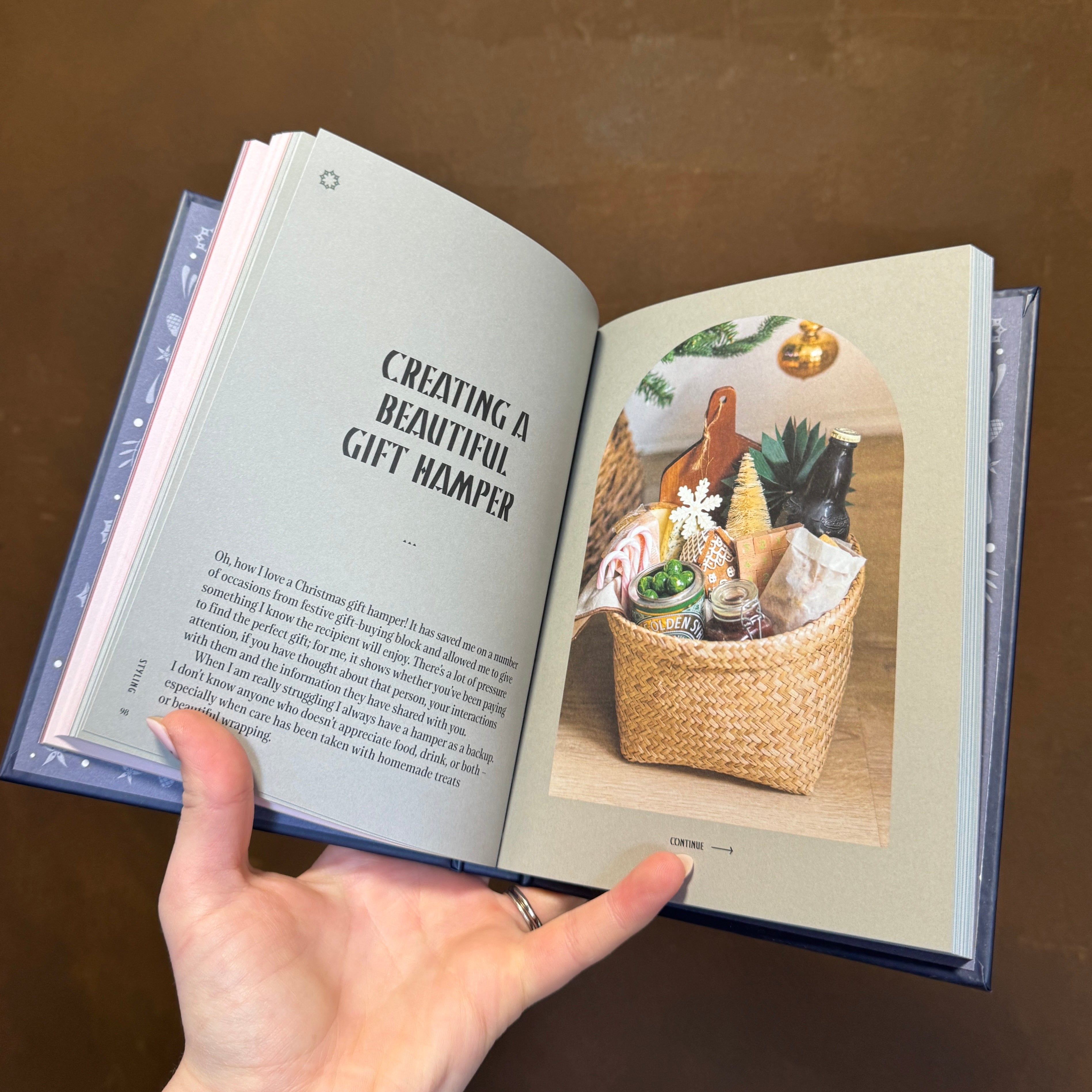 Festive: Simple recipes, crafts and traditions for the perfect Christmas