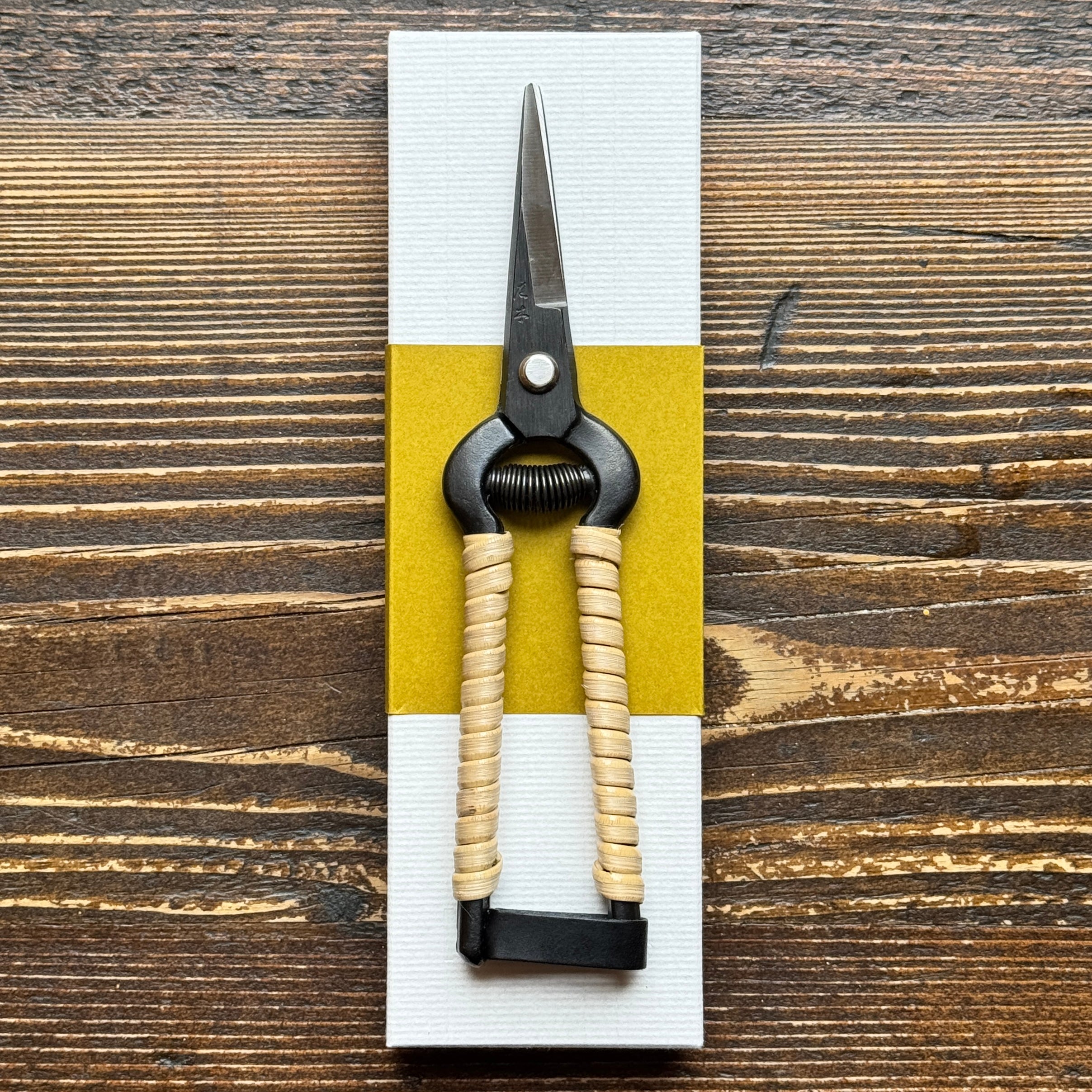 Niwaki Rattan Snips
