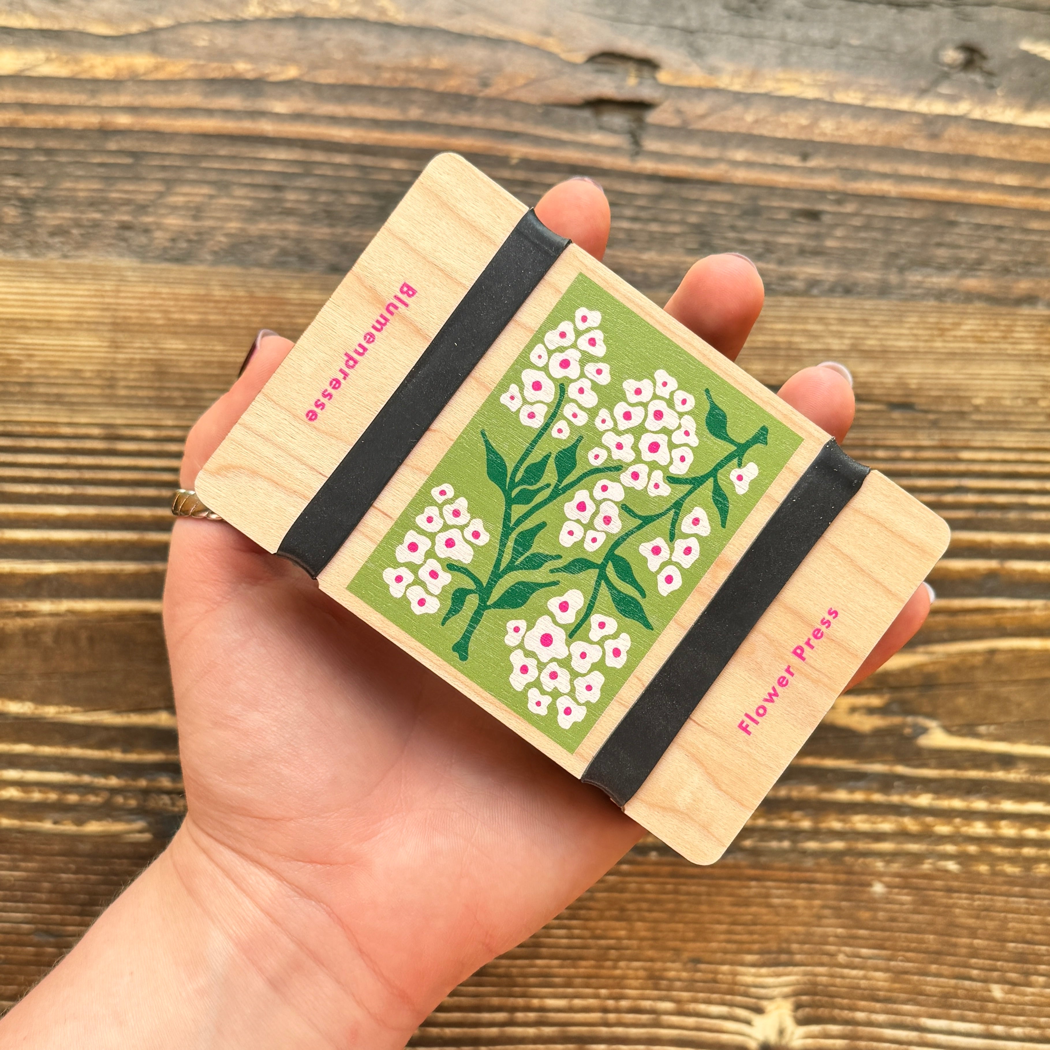 Pocket Flower Press – Forget Me Not | Studio Wald