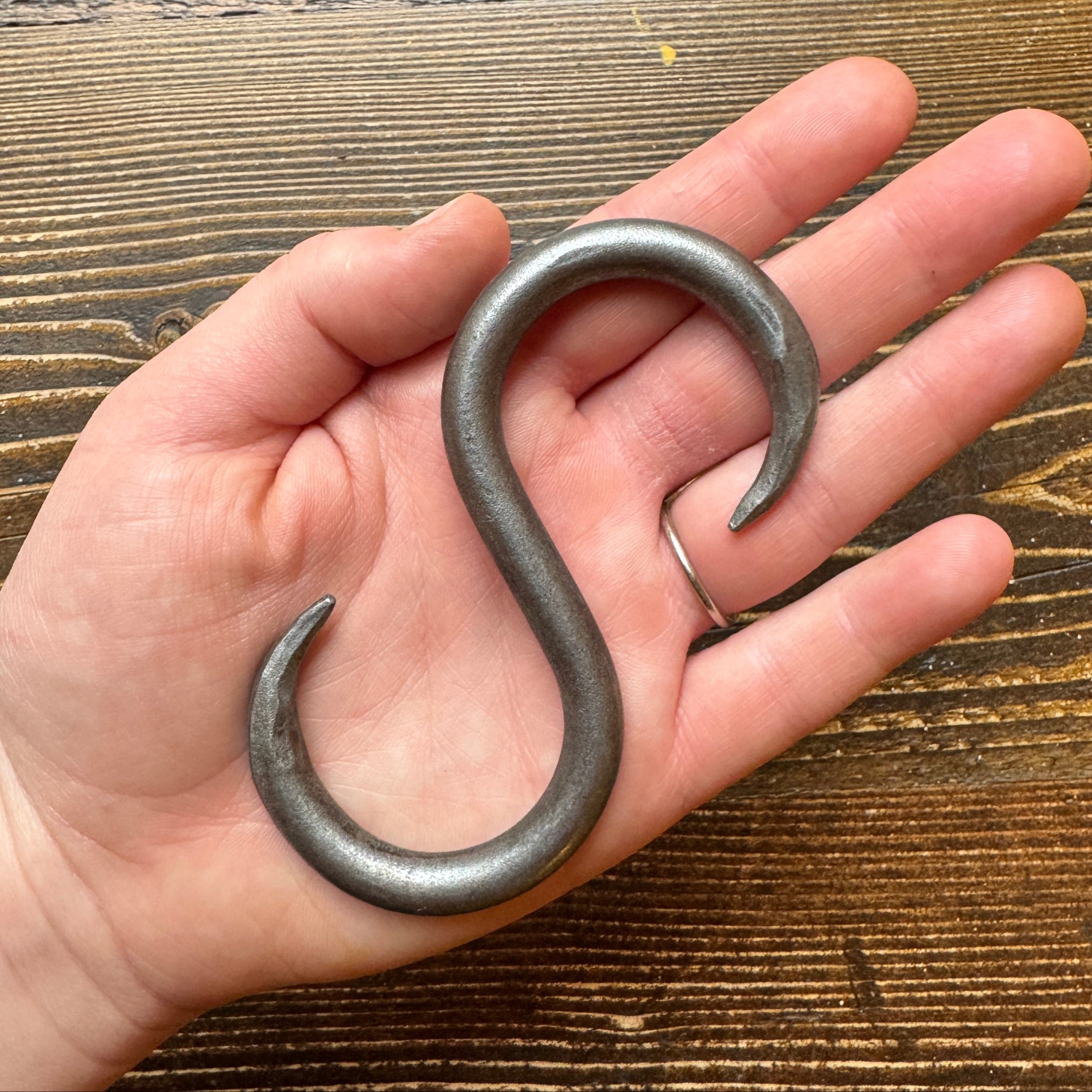 Cast Iron S-Hook