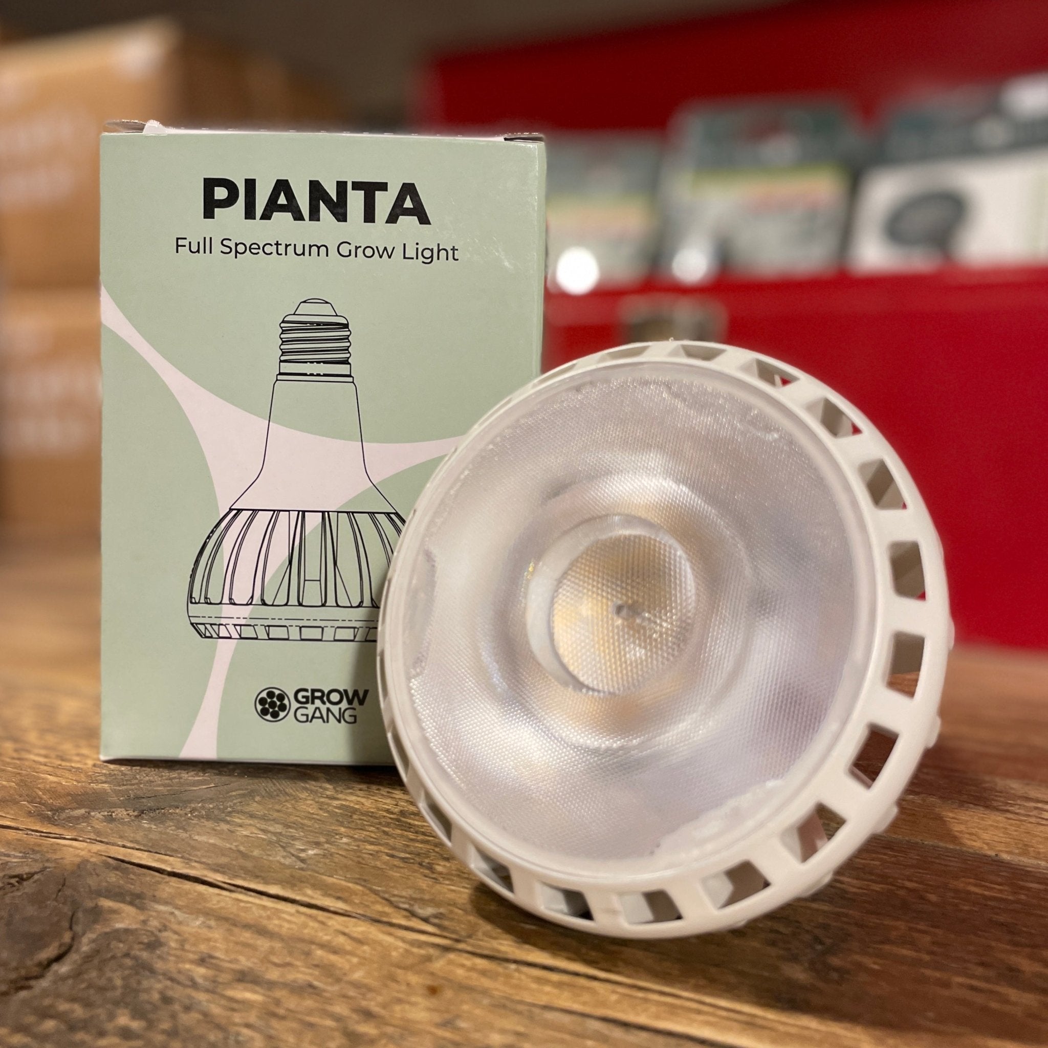 Pianta | LED Grow Light Bulb - grow urban. UK
