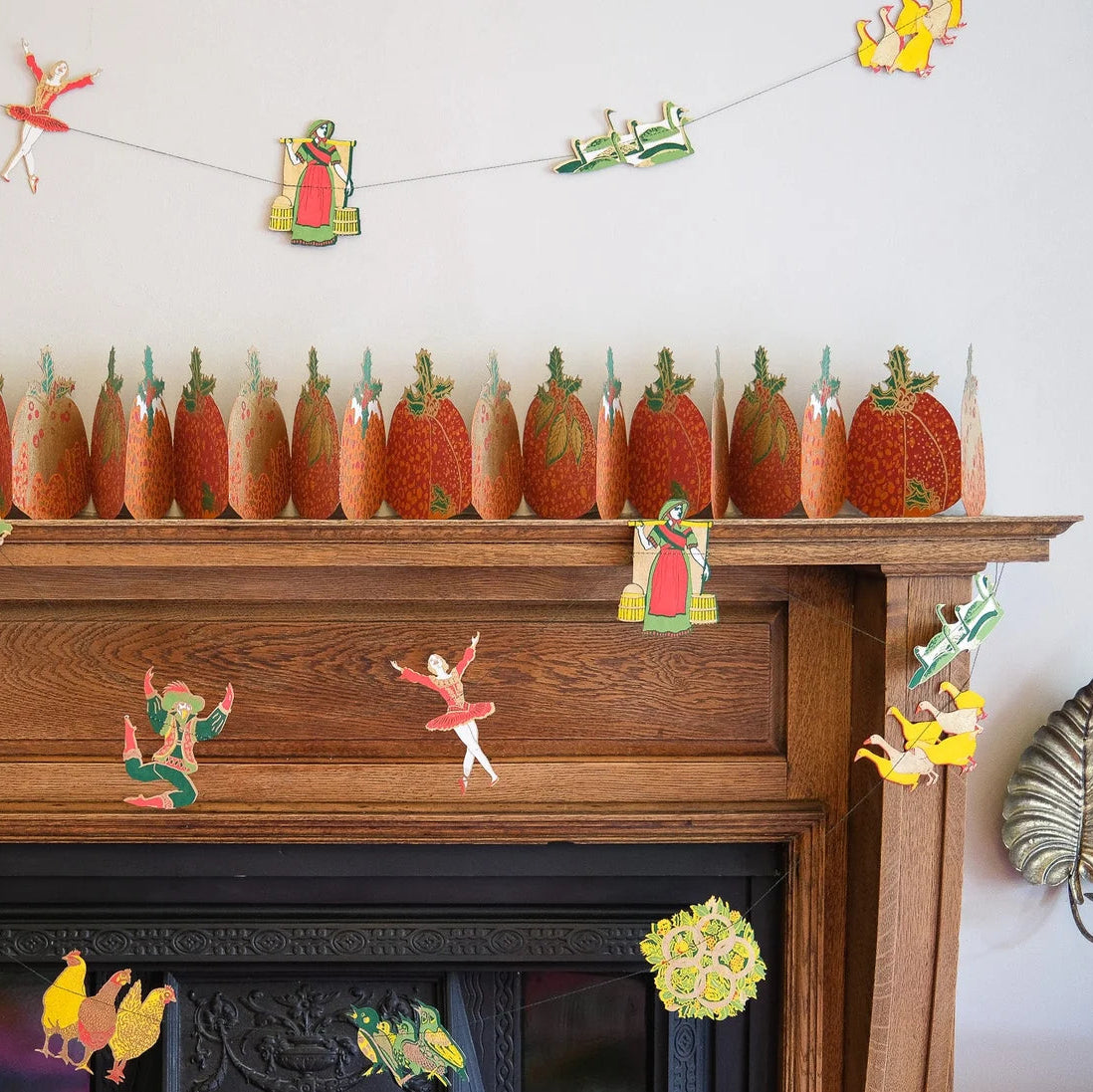 Christmas Puddings Concertina Garland | East End Press