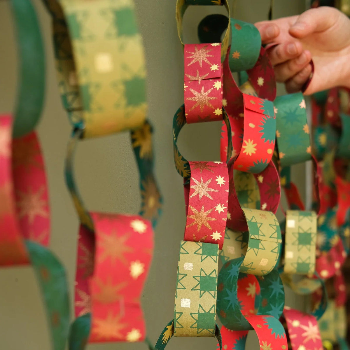 Festive Paper Chain Kit | East End Press