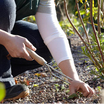 Weeding Fork – RHS Endorsed Stainless Steel Tool