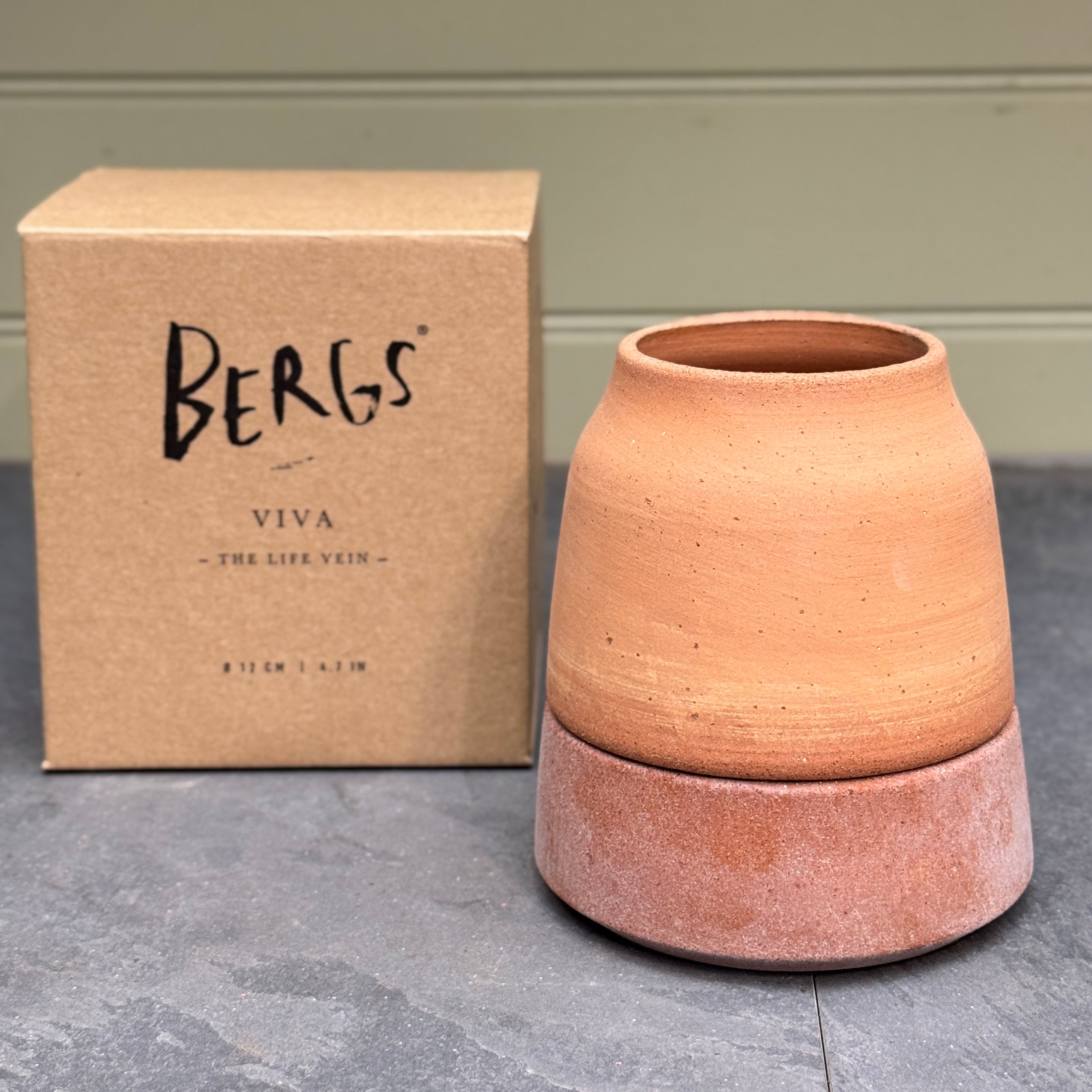 Bergs Potter Viva Self-Watering Pot