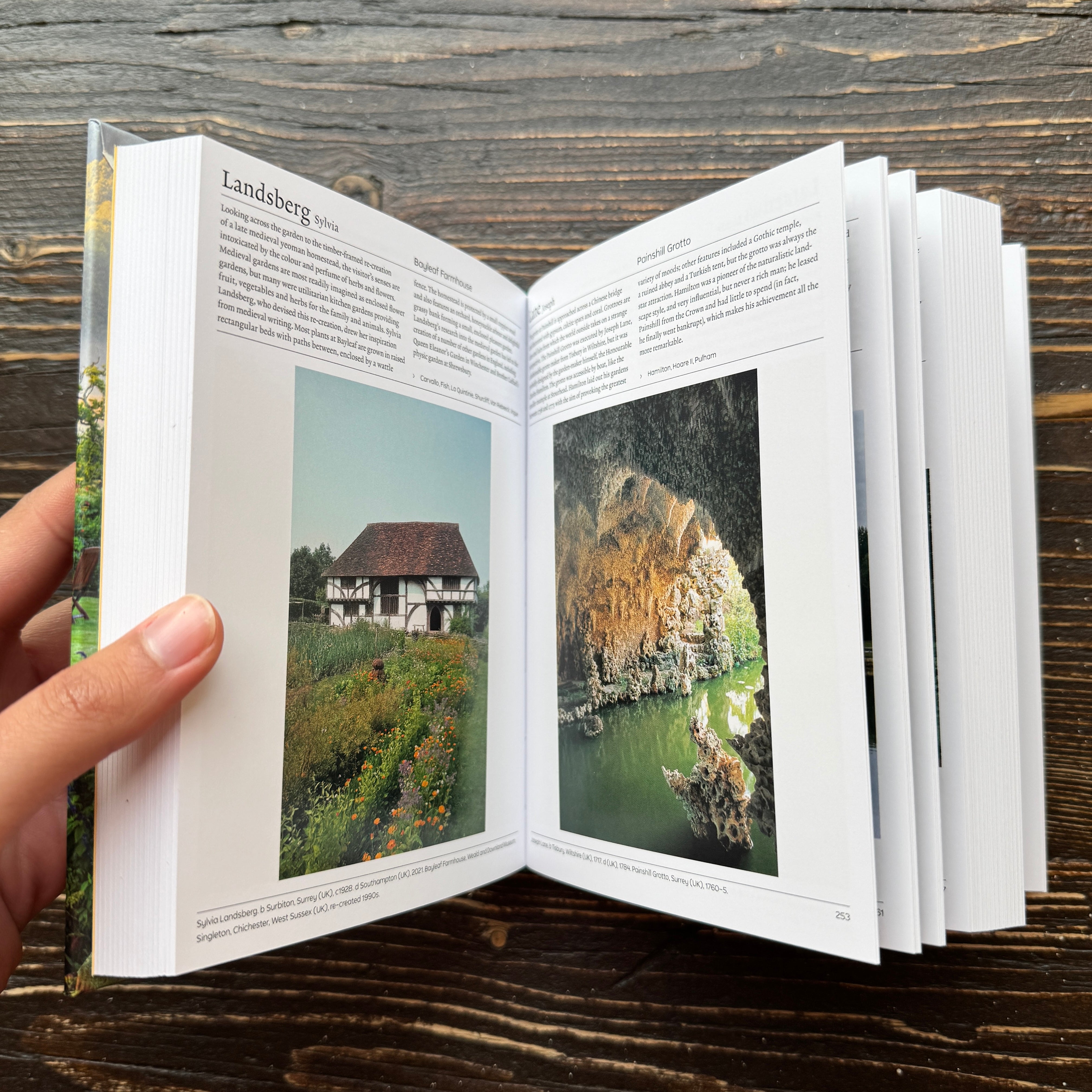 The Garden Book: Mini Format