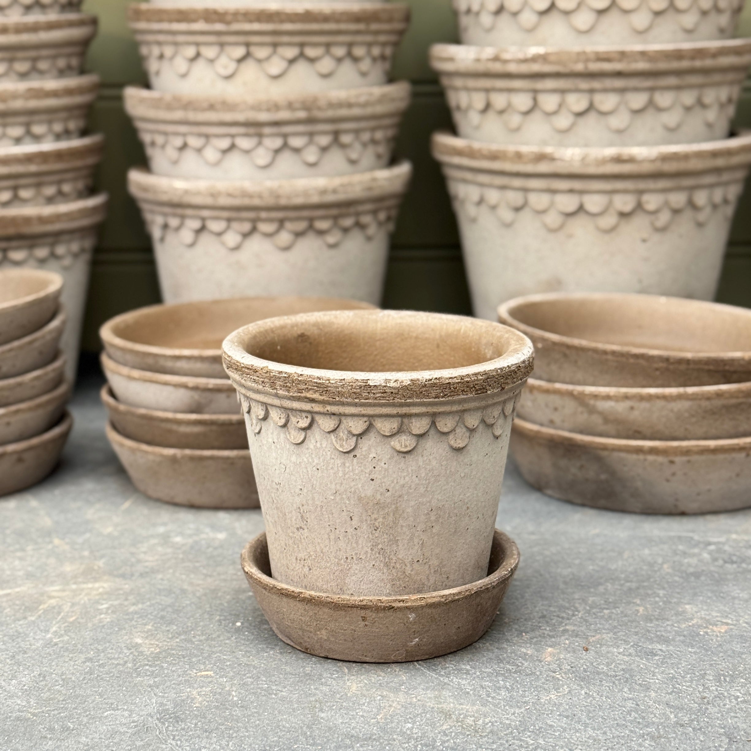 Bergs Potter Copenhagen Pot & Saucer Set - Grey Terracotta