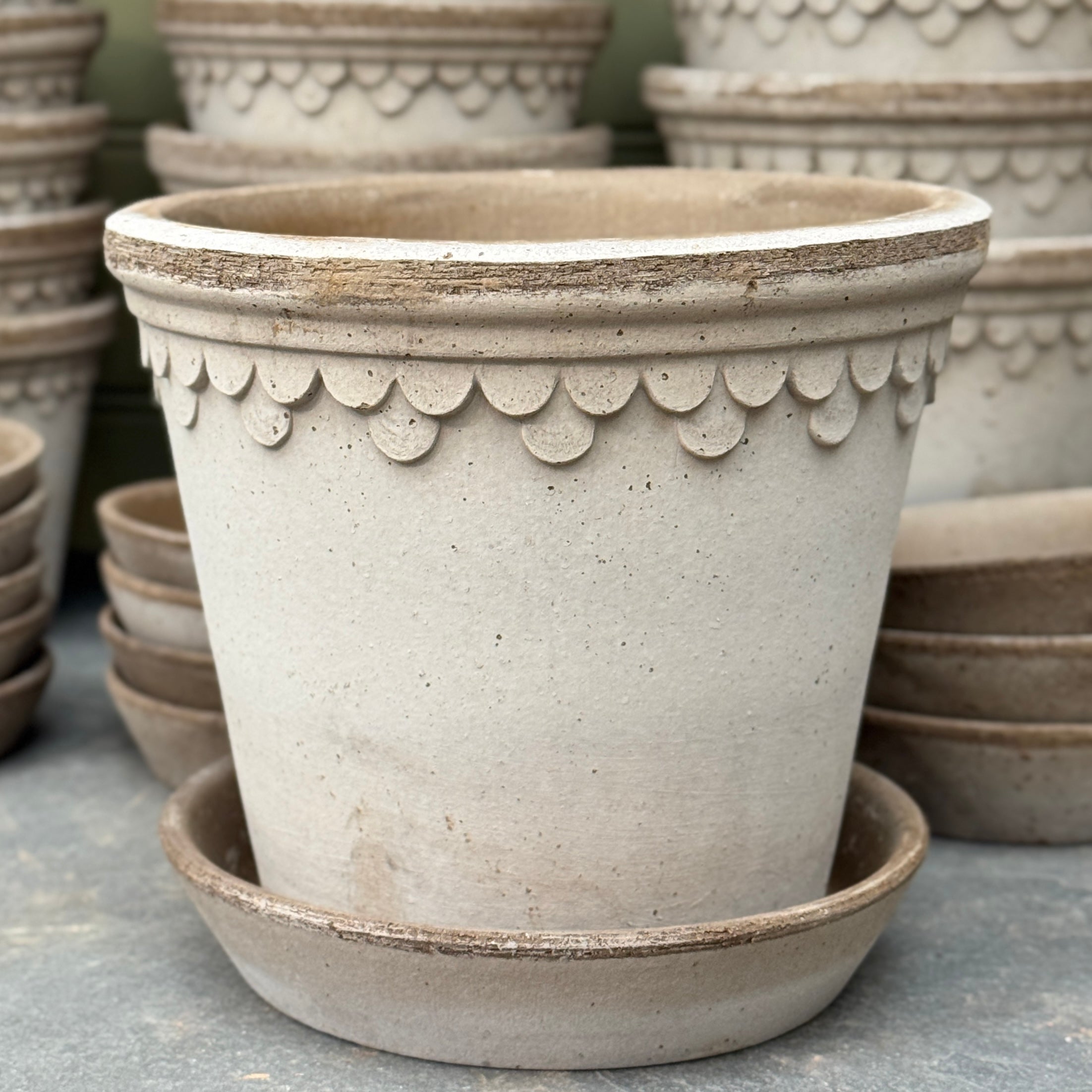 Bergs Potter Copenhagen Pot & Saucer Set - Grey Terracotta
