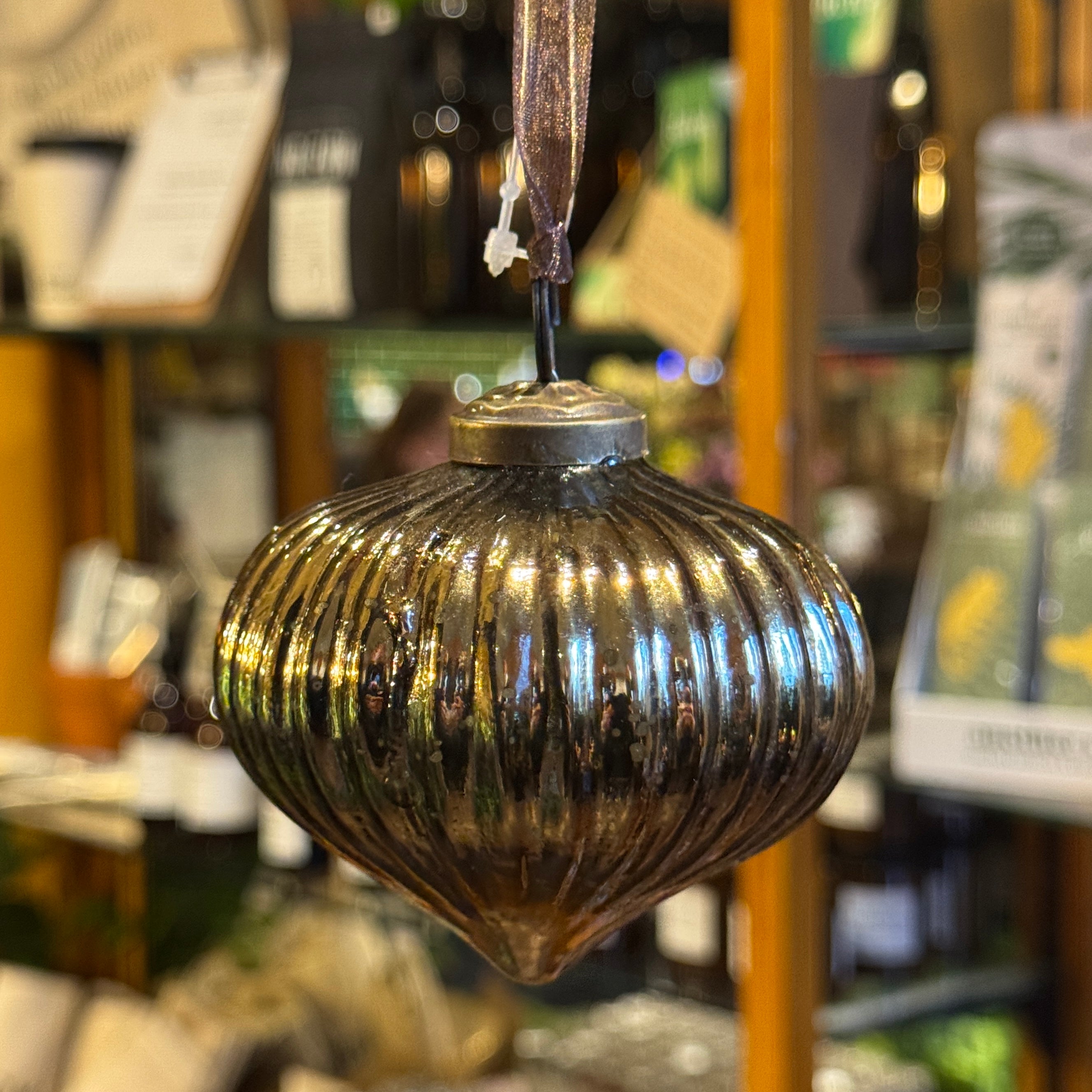 Ribbed Glass Lantern Bauble
