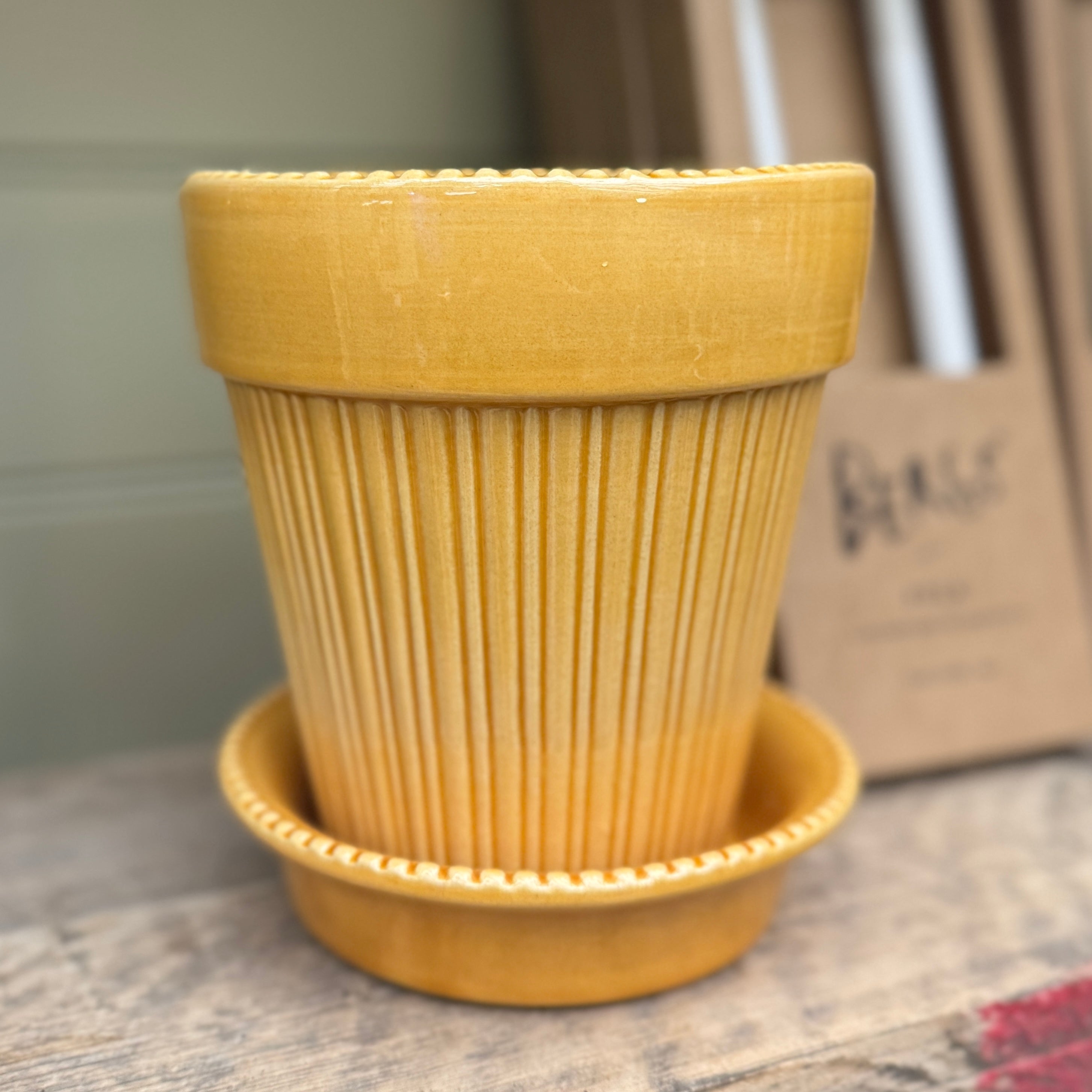 Bergs Potter Simona Pot – Amber Yellow Glazed 14cm