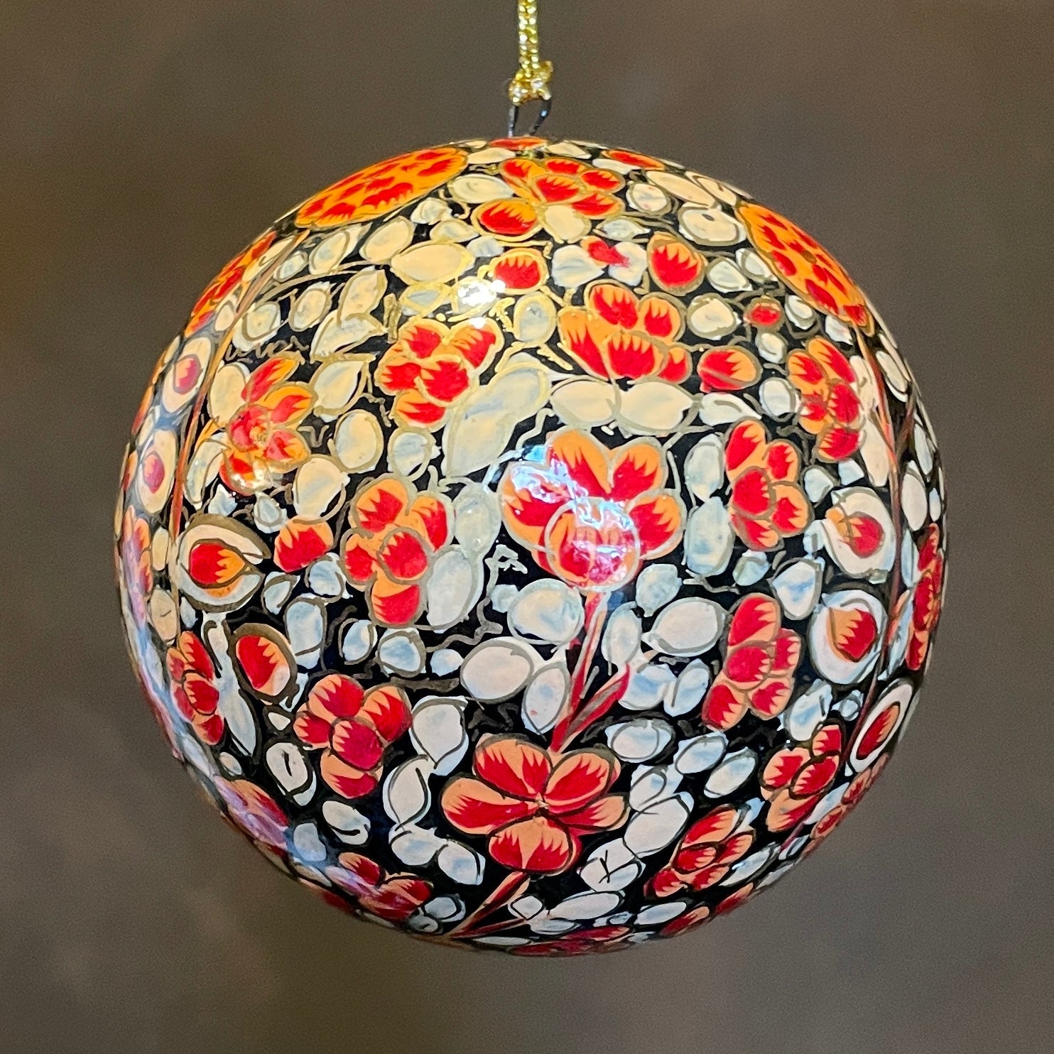 Hand Painted Bauble - Large - grow urban. UK